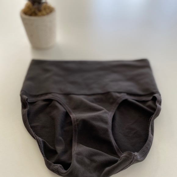 SKIMS Other - SKIMS Butter Collection Smoothing Brief